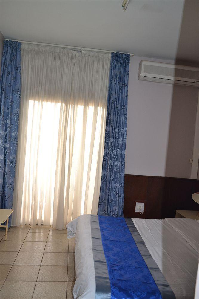 Hotel Mansel Yaoundé Esterno foto