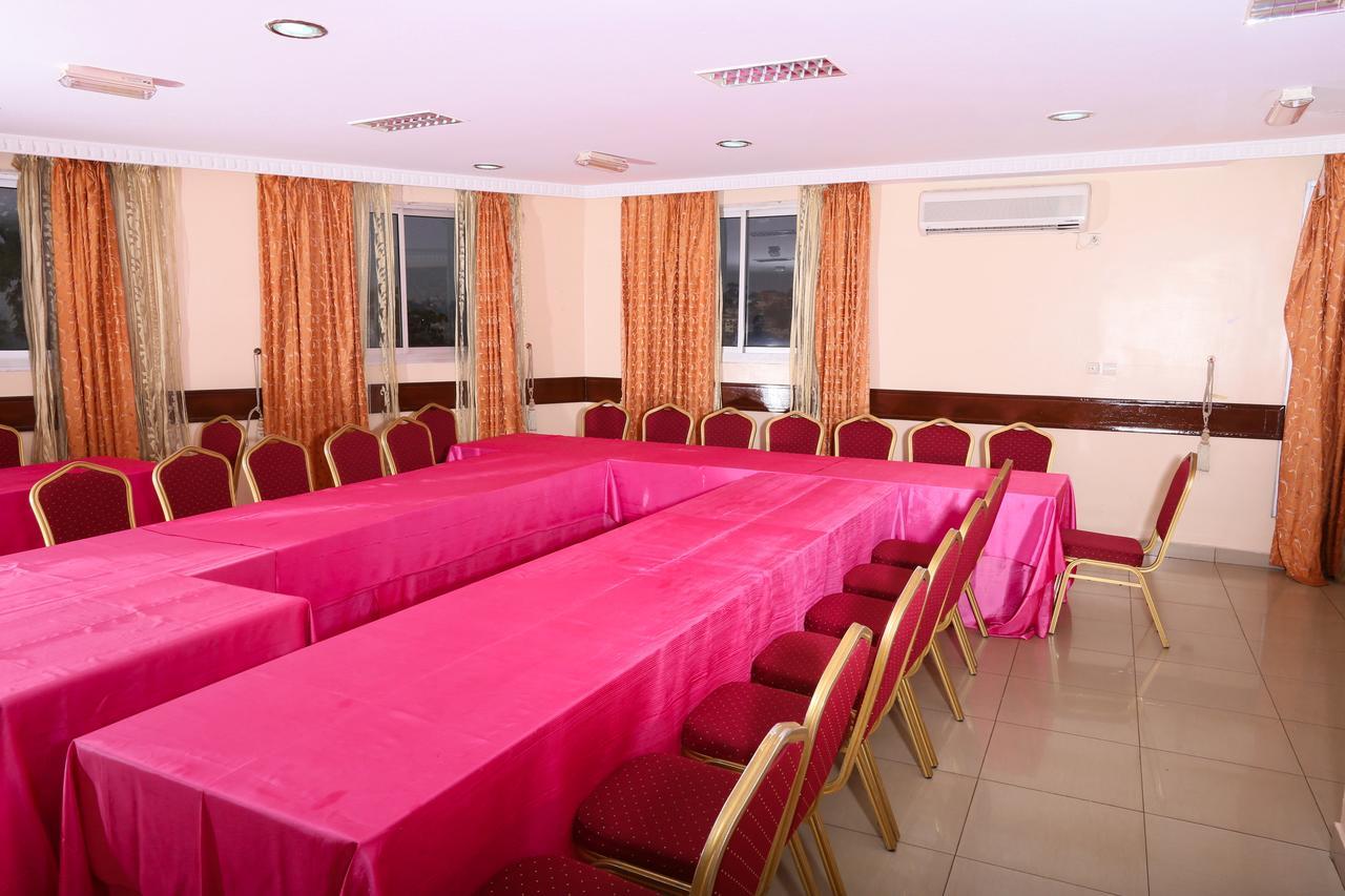 Hotel Mansel Yaoundé Esterno foto
