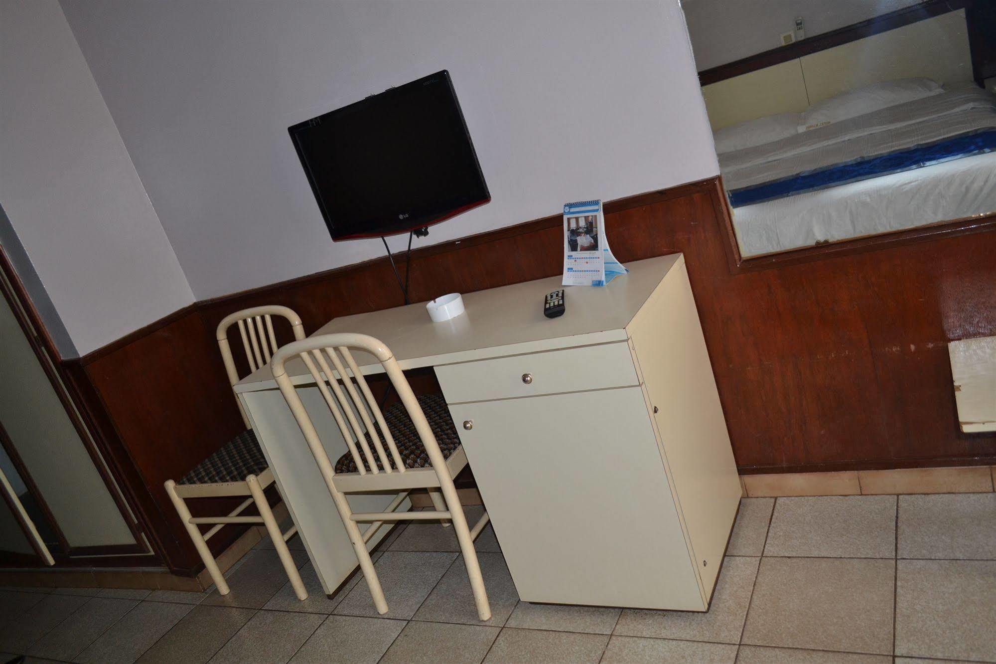 Hotel Mansel Yaoundé Esterno foto