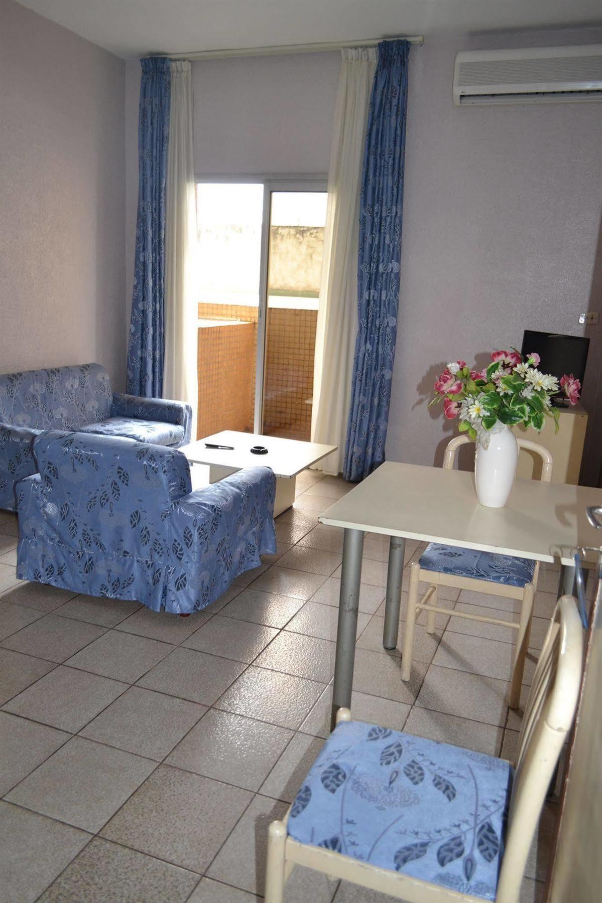Hotel Mansel Yaoundé Esterno foto
