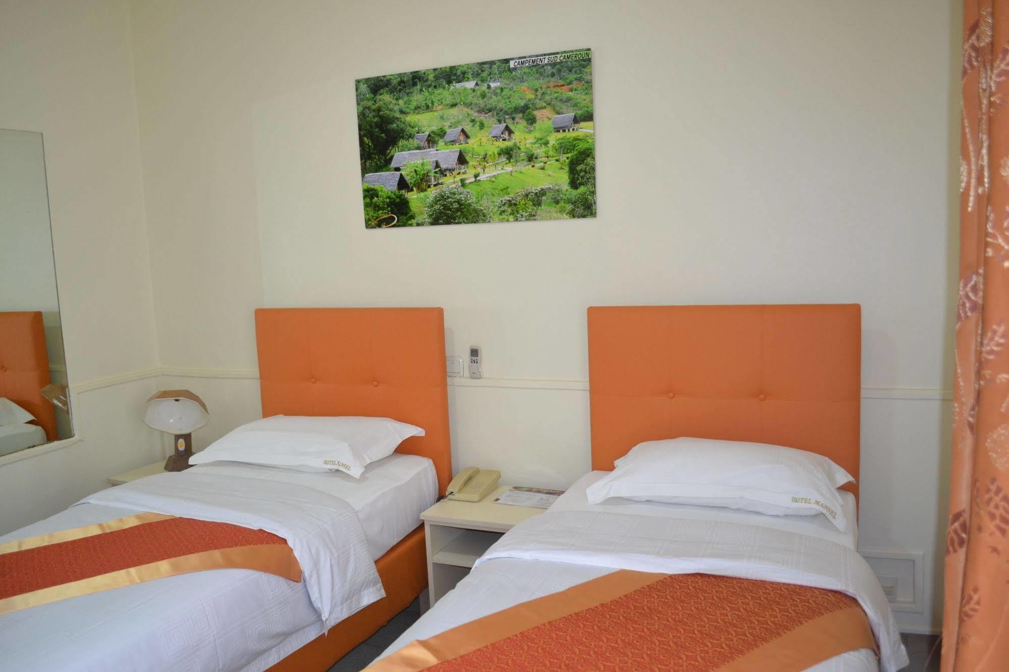 Hotel Mansel Yaoundé Esterno foto