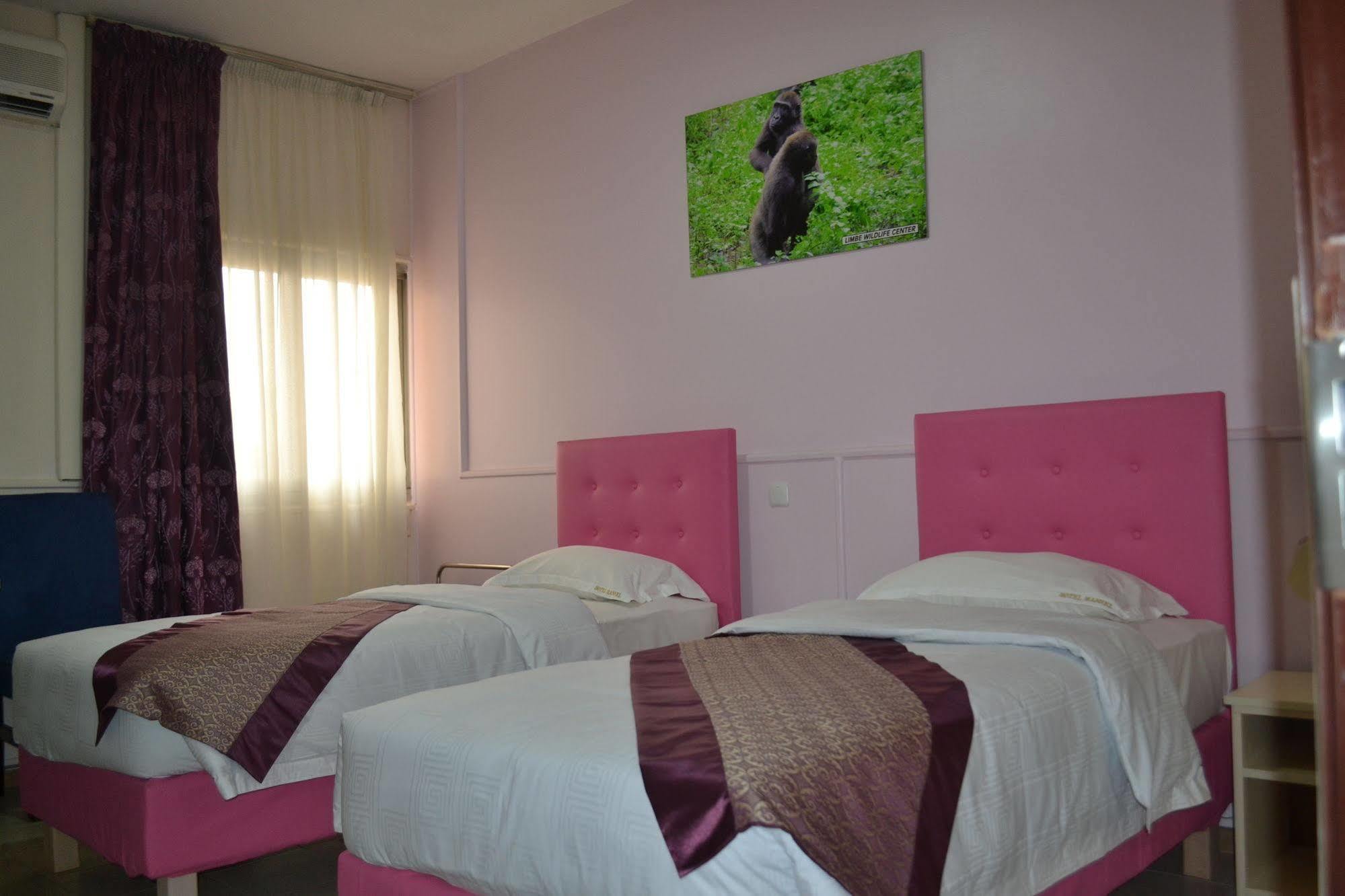 Hotel Mansel Yaoundé Esterno foto